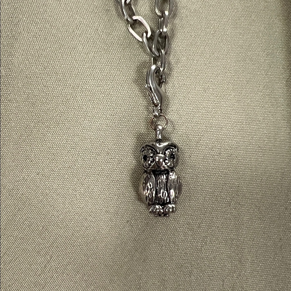 Silver chain Owl Pendant Necklace - Picture 1 of 2